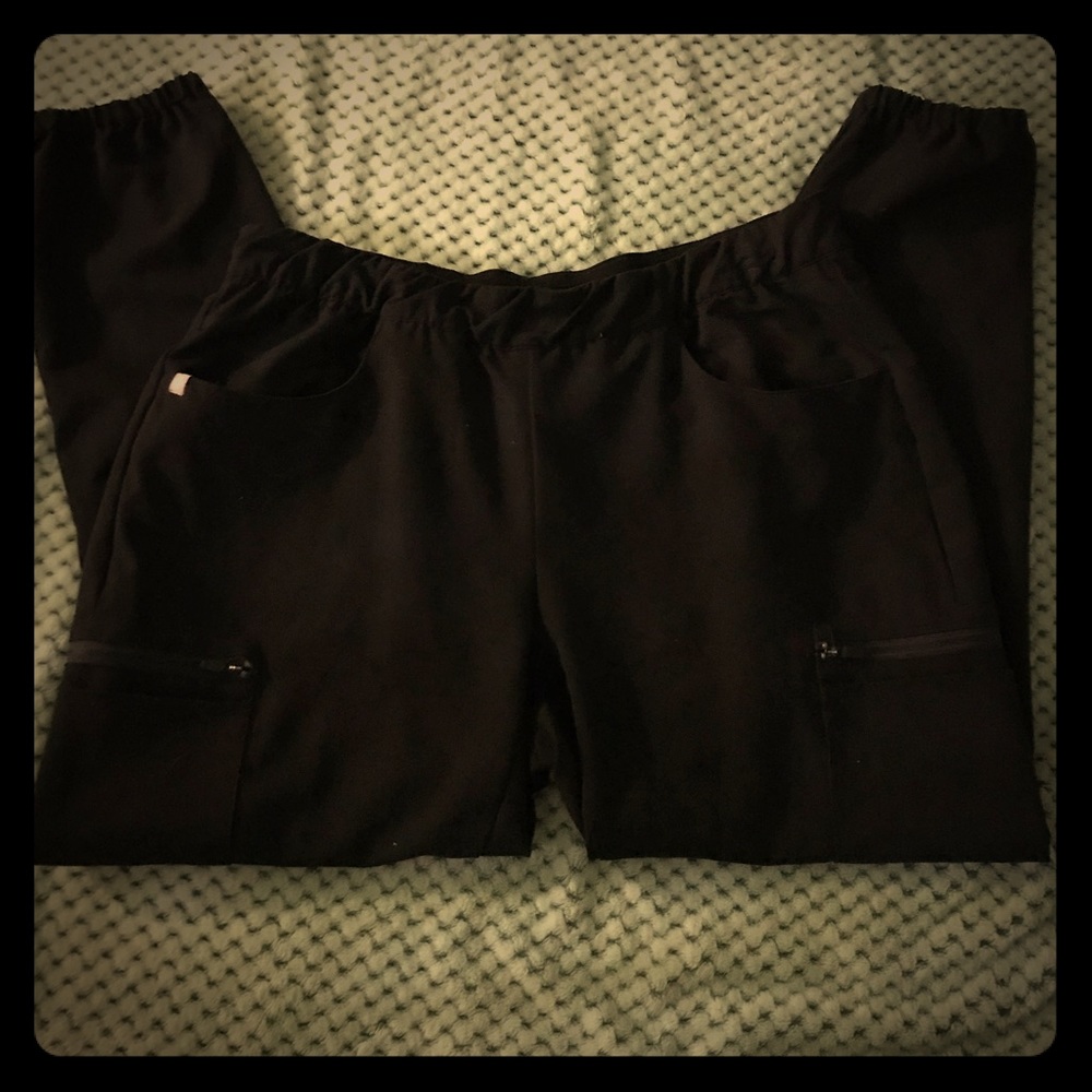 Women’s Lima_12 Pocket Jogger Scrub Pants.